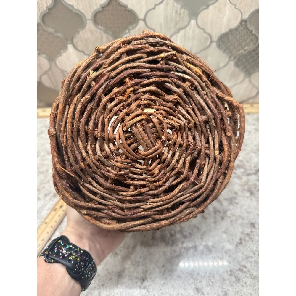 Rustic Grapevine Twig Basket Hand Woven Primitive Farmhouse Decor‎ Brown 8 Inch